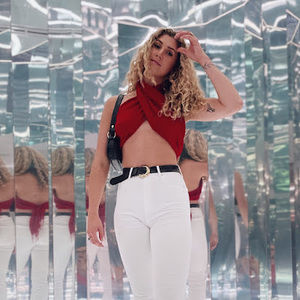 Meet your Posher, Victoria